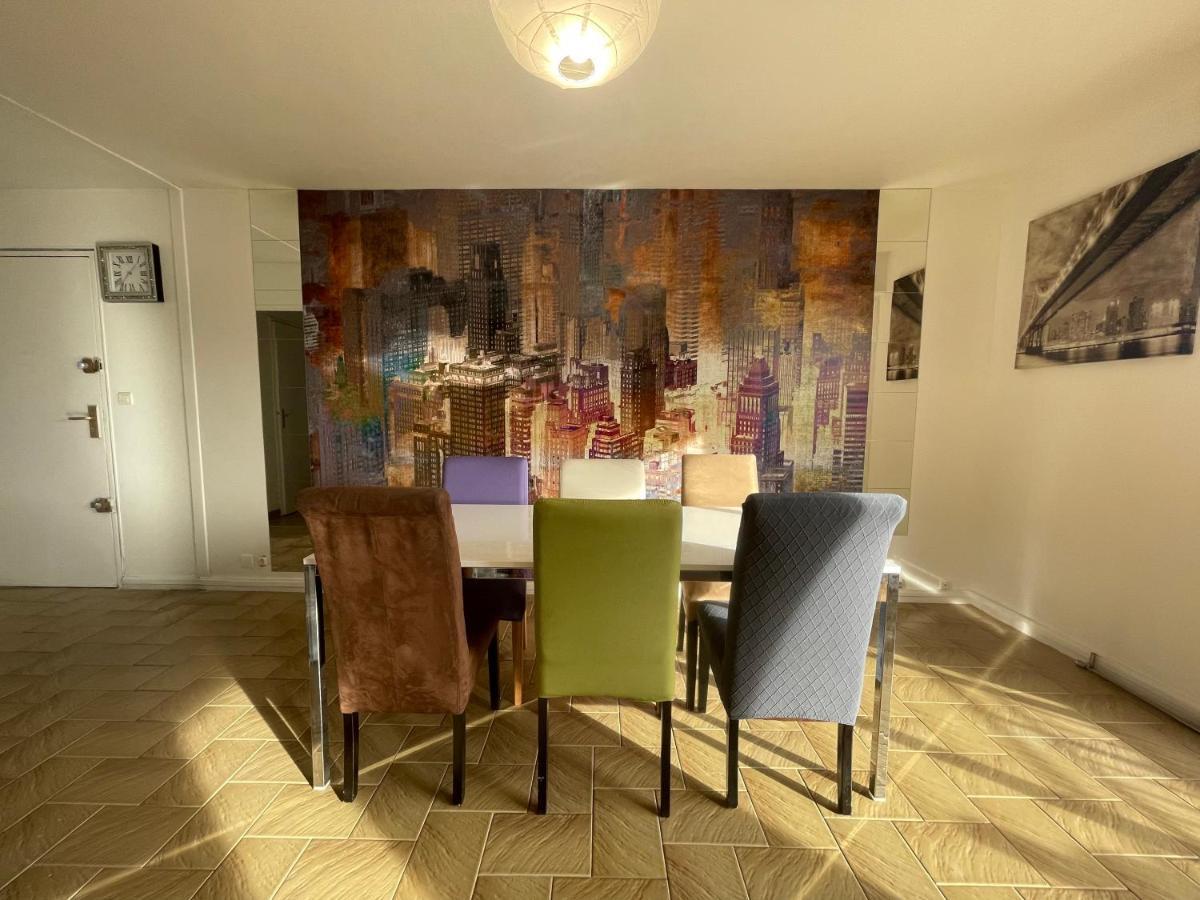Chambre privée en colocation dans un appartement au centre de rillieux la pape Esterno foto