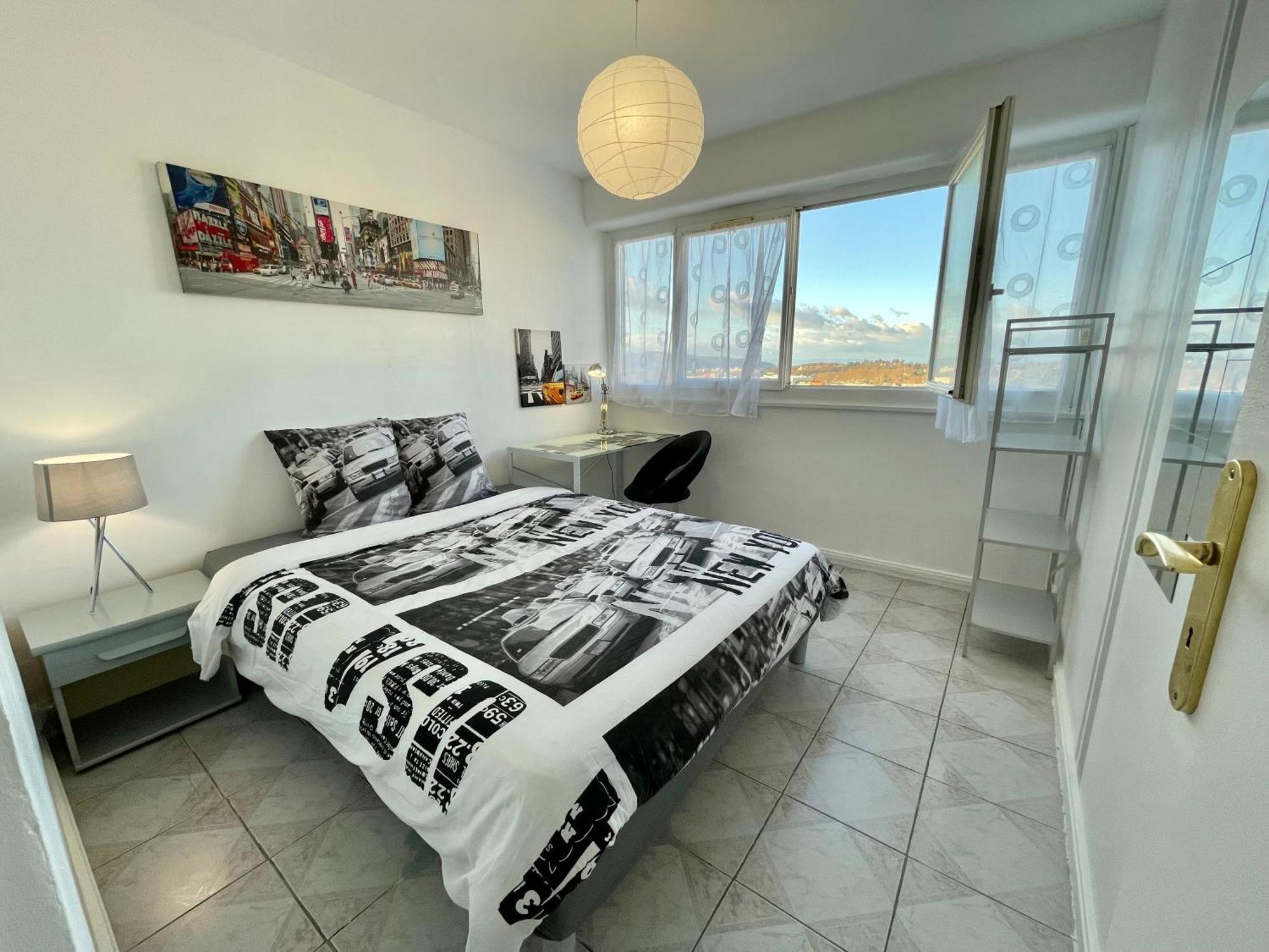 Chambre privée en colocation dans un appartement au centre de rillieux la pape Esterno foto